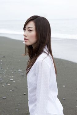 隣の若妻さん竹内纱里奈